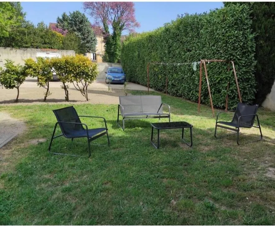 Bel appartement en rez de chaussée Orange  0*, Orange (Vaucluse) France